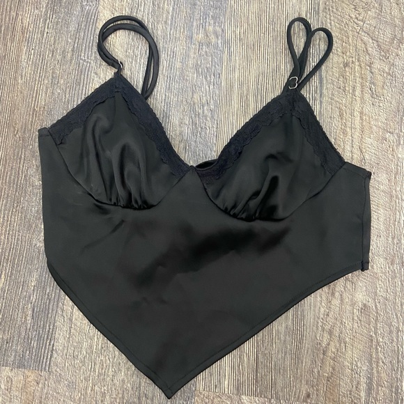 Cute silk crop top - Picture 3 of 5